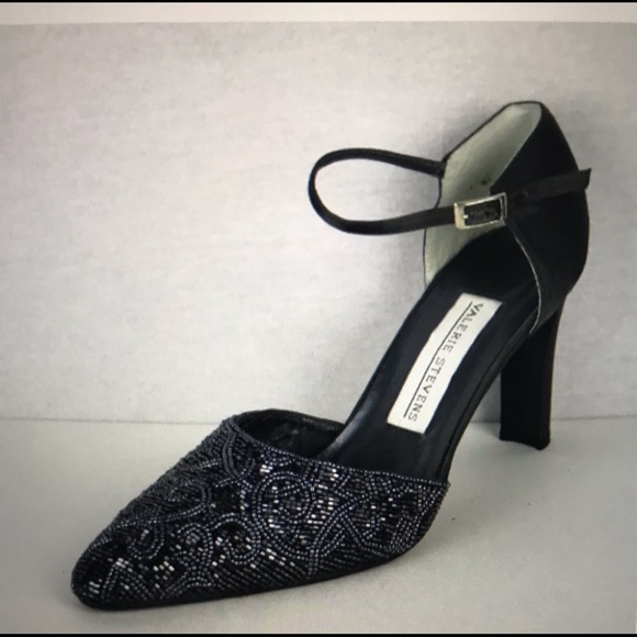 Valerie Stevens Shoes - Valerie Stevens Nicola sequin satin gray heels.